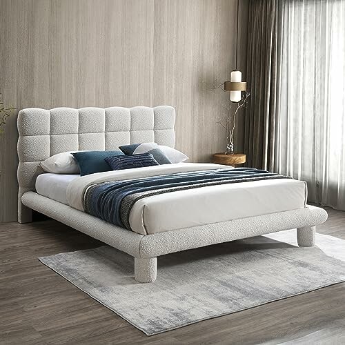 Meridian Furniture Deco King Bed